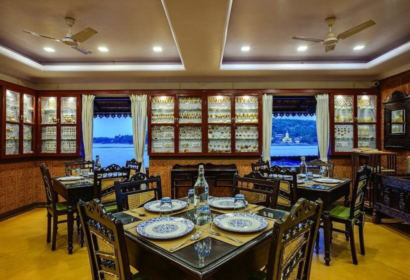 渡假胜地 Neemrana S Three Waters