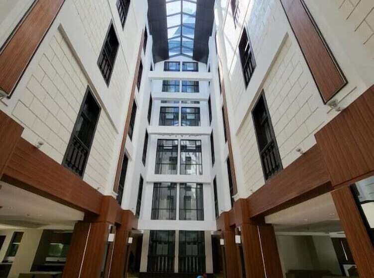 The Plaza Garden Hotel And Residences