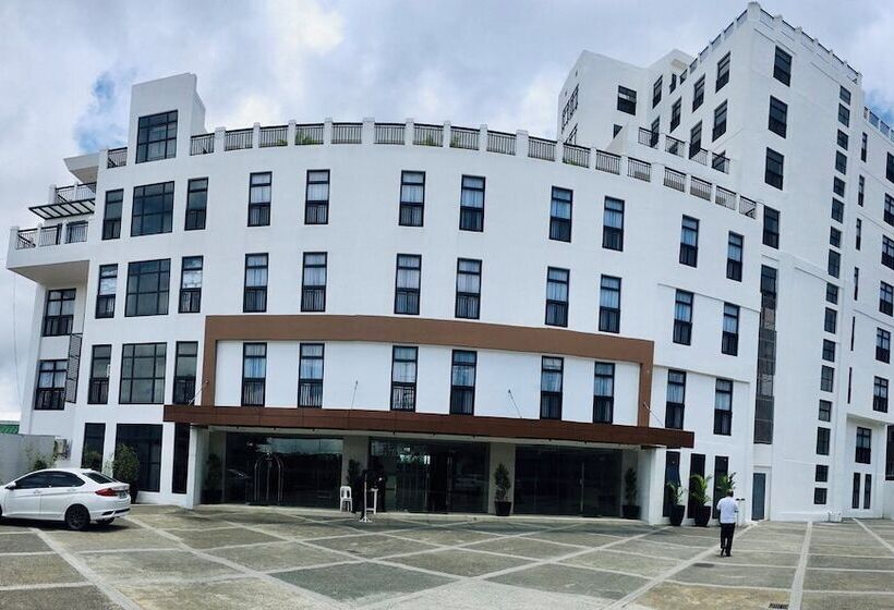 The Plaza Garden Hotel And Residences