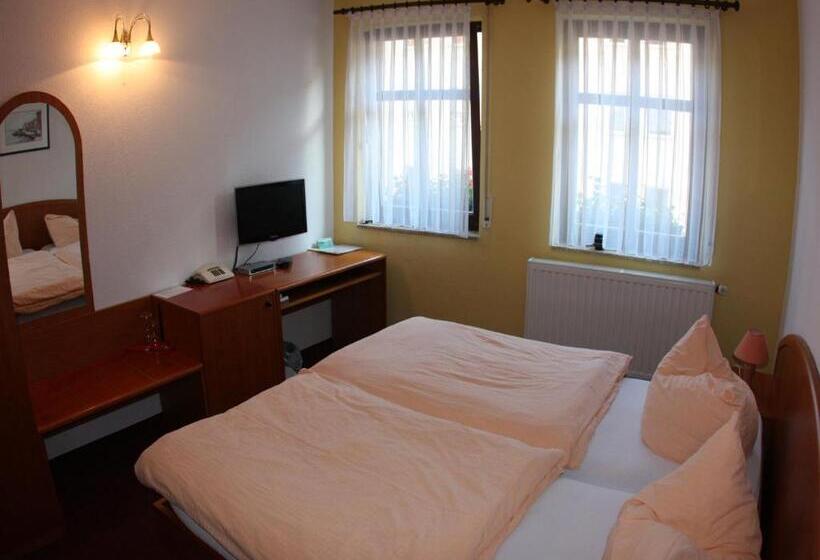 Eiscafe Pizzeria Hotel Rialto