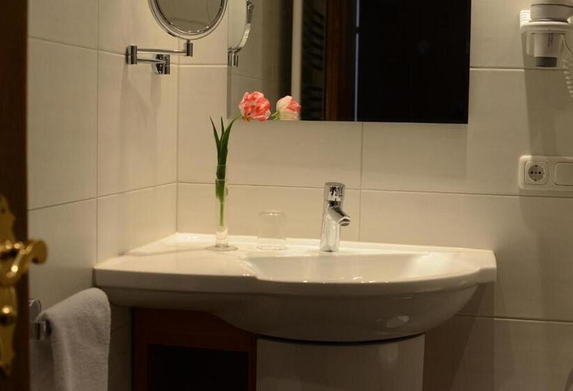 Gasthof & Hotel Goldene Krone