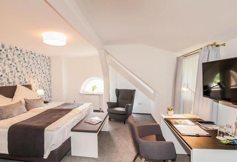 Hofgut Dippelshof Hotel Und Restaurant Kg