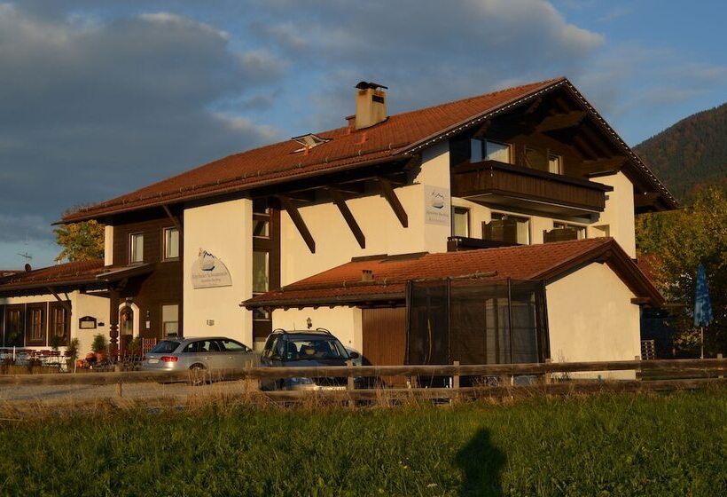 בית מלון כפרי Alpchalet Schwanstein