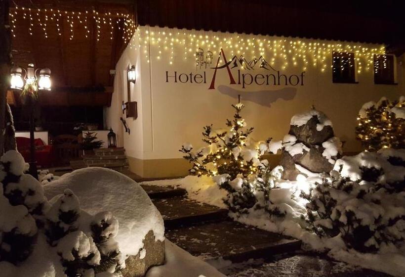 ホテル Alpenhof