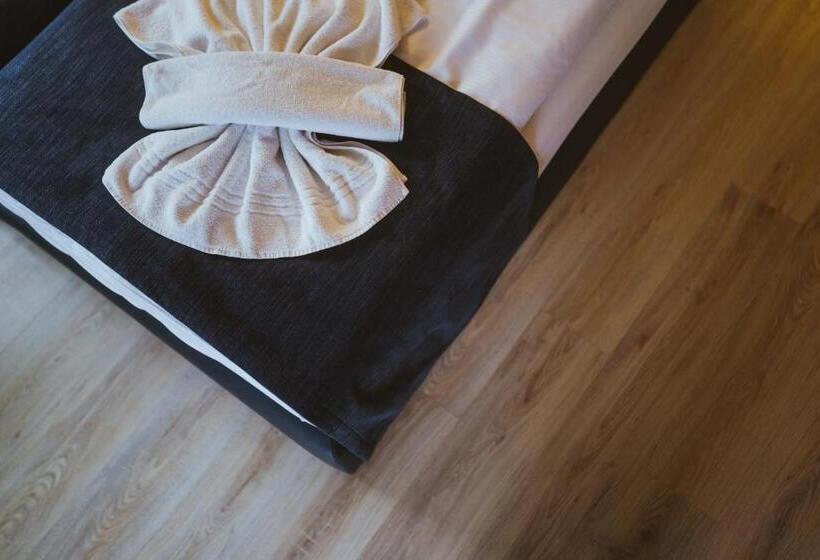 Aparthotel Stralsund Studios Und Apartments