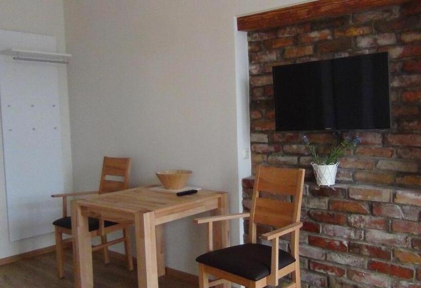 هتل Apartmentpension Am Stadtschloss