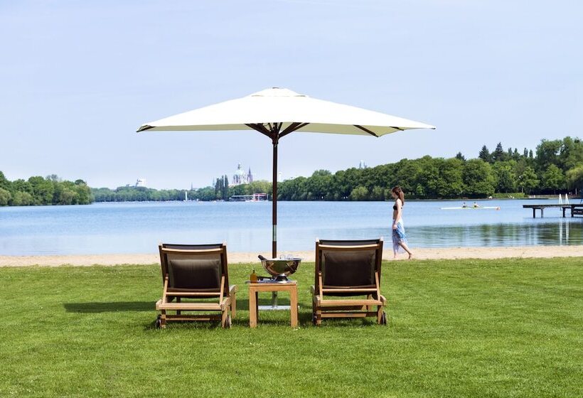 هتل Aspria Hannover