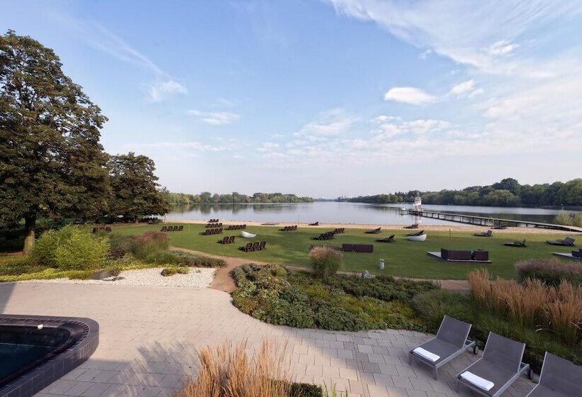 בית מלון כפרי Aspria Hannover