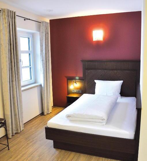 ホテル Autenrieder Brauereigasthof