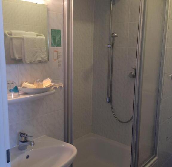 בית מלון כפרי Bensons