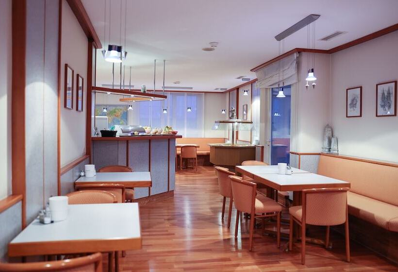 ホテル Blaubeurer Tor