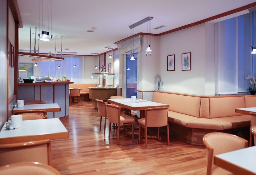 ホテル Blaubeurer Tor