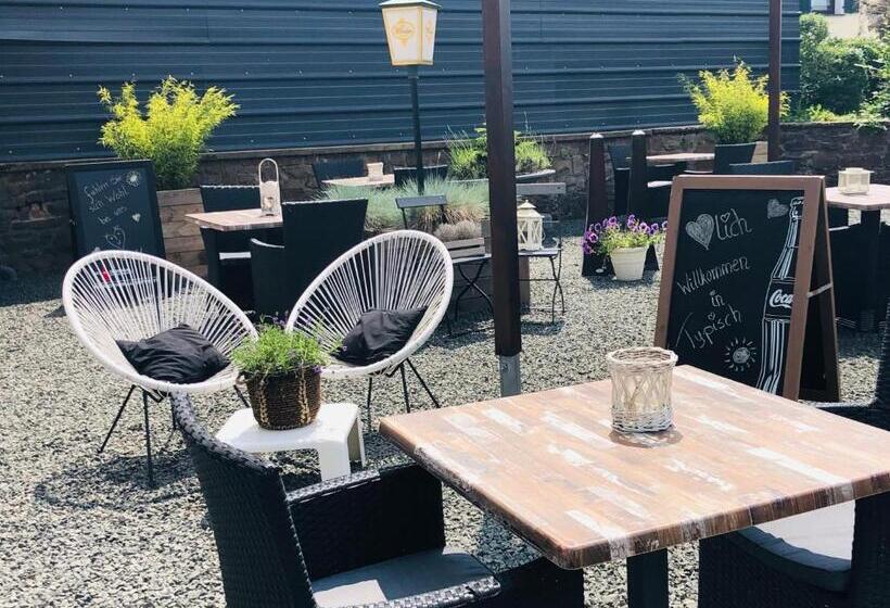 Отель Brasserie Typisch