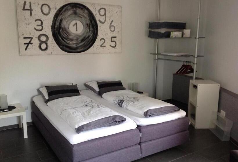 Отель Brasserie Typisch