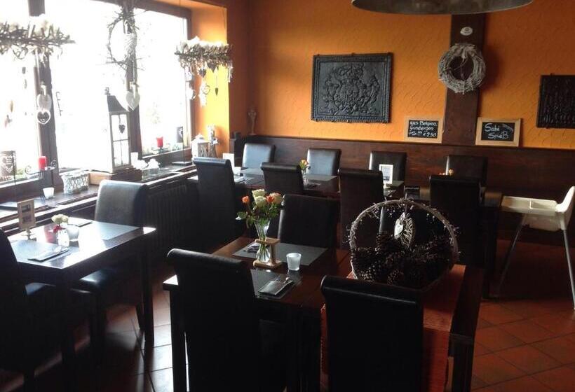 Отель Brasserie Typisch