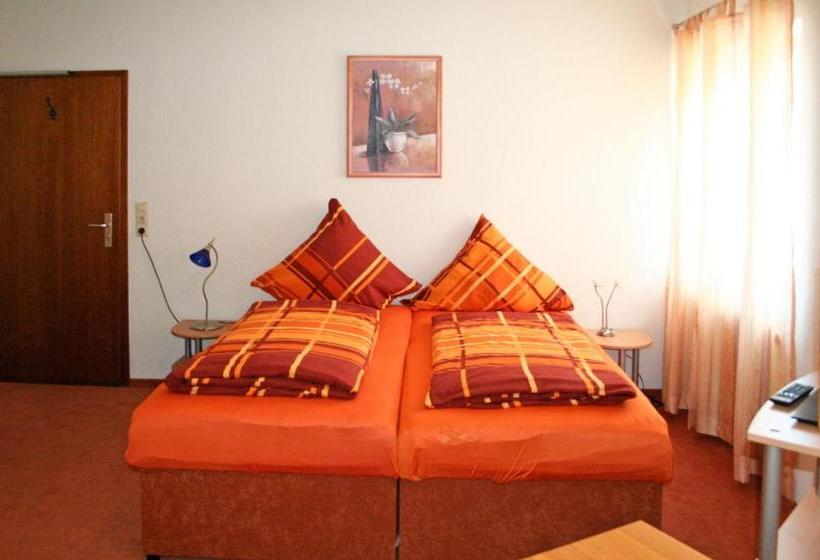 ホテル Gasthaus Linde