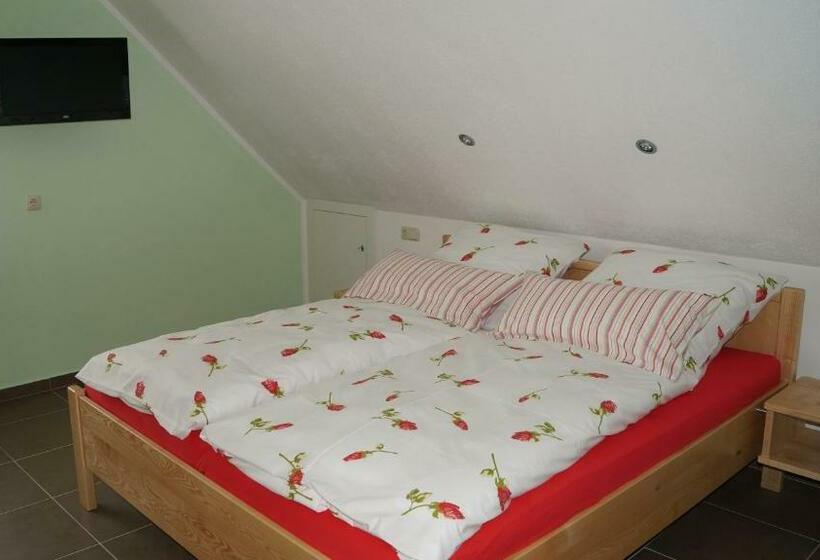 בית מלון כפרי Gasthaus & Pension Lisas Welt Wasserkuppe