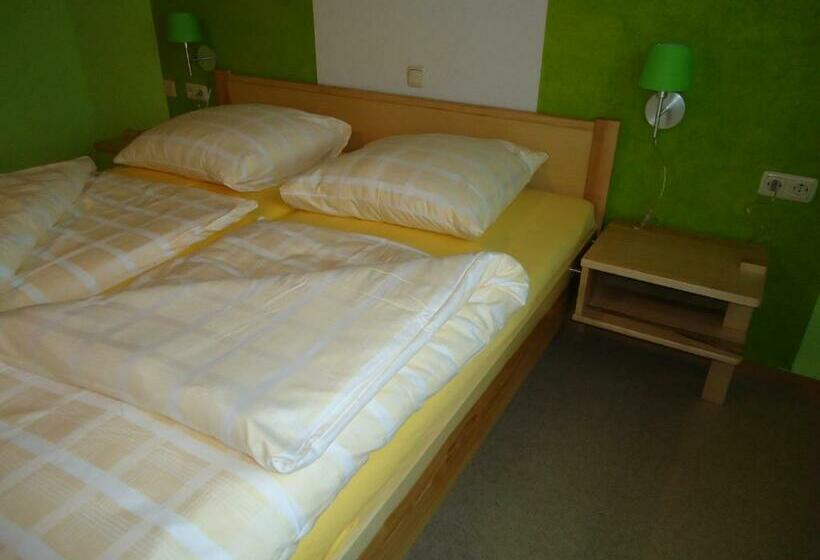 בית מלון כפרי Gasthaus & Pension Lisas Welt Wasserkuppe