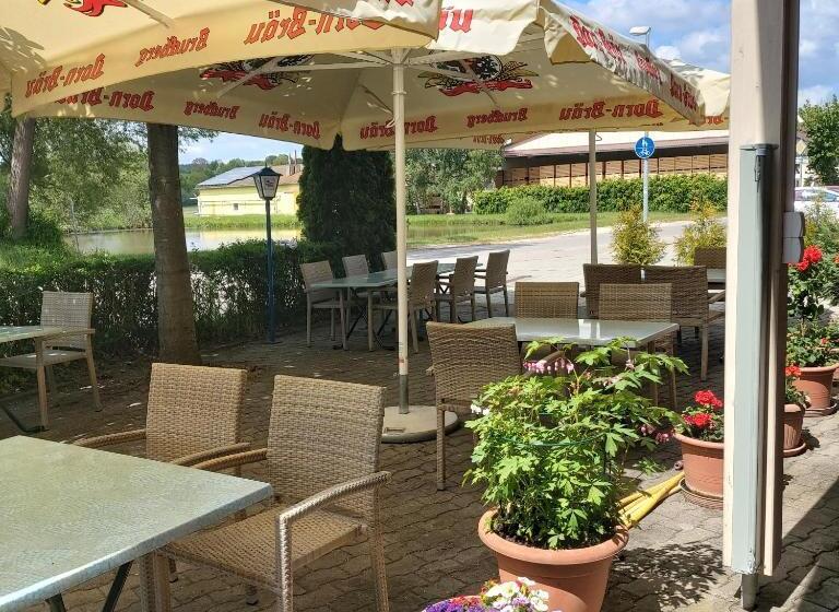 Отель Gasthaus Pension Rezatgrund