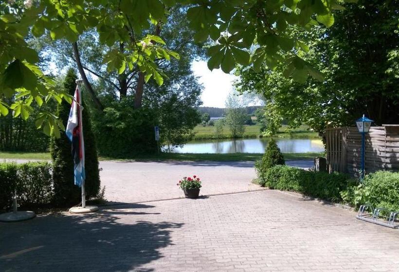 Отель Gasthaus Pension Rezatgrund