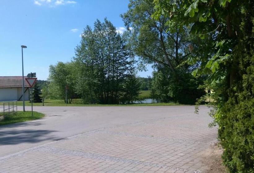 Отель Gasthaus Pension Rezatgrund