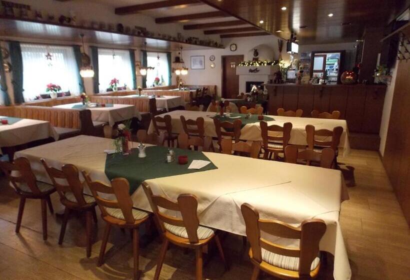 Отель Gasthaus Pension Rezatgrund