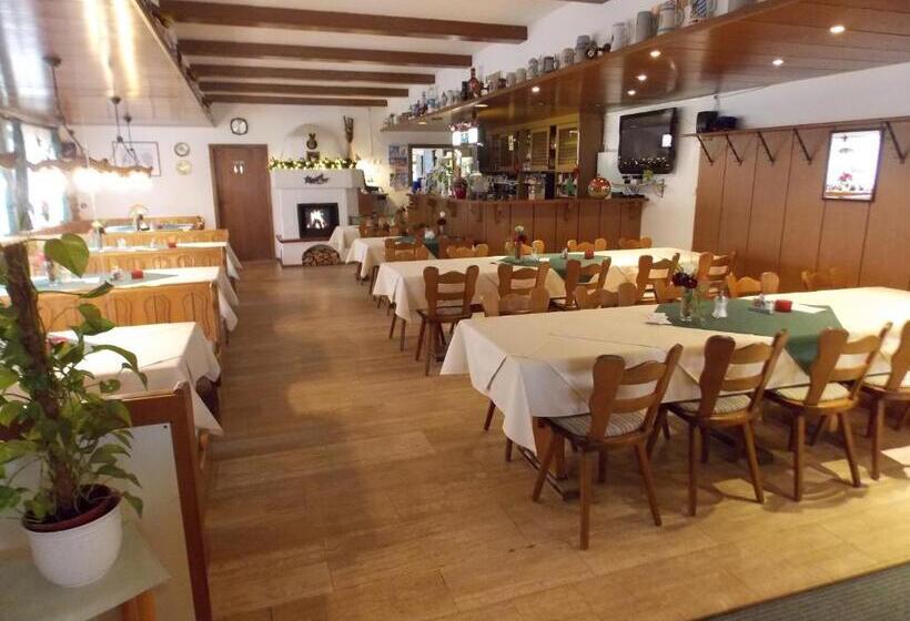 Отель Gasthaus Pension Rezatgrund