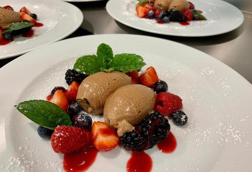 Отель Gasthaus Poelt