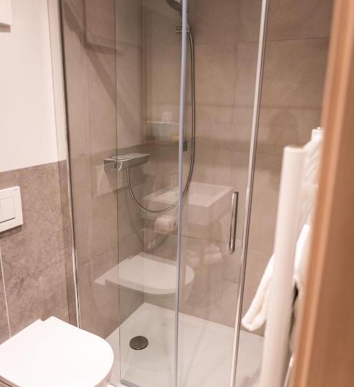 호텔 Gasthaus & Weingut Zum Stern