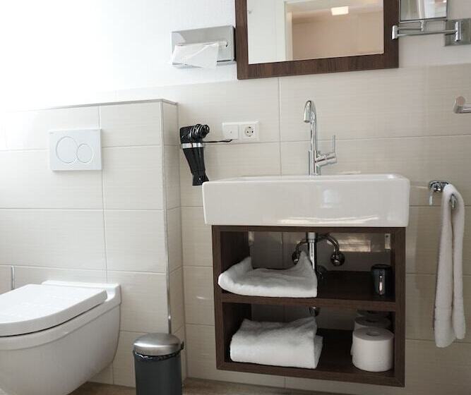 Отель Gasthaus Zur Sonne