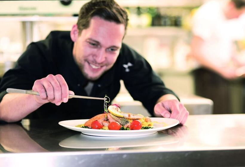 Отель Gasthaus Zur Sonne