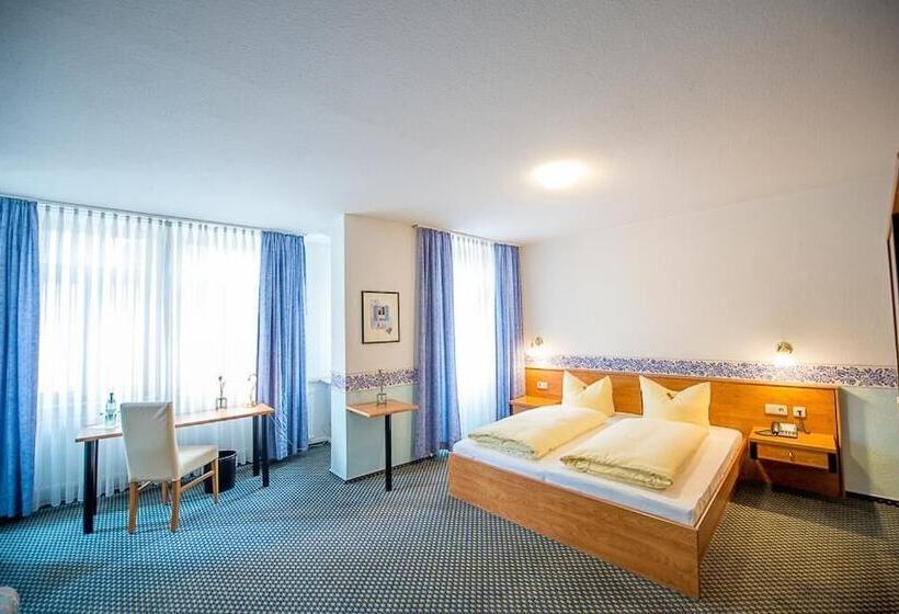 Отель Gasthof Bären Ochsenfurt