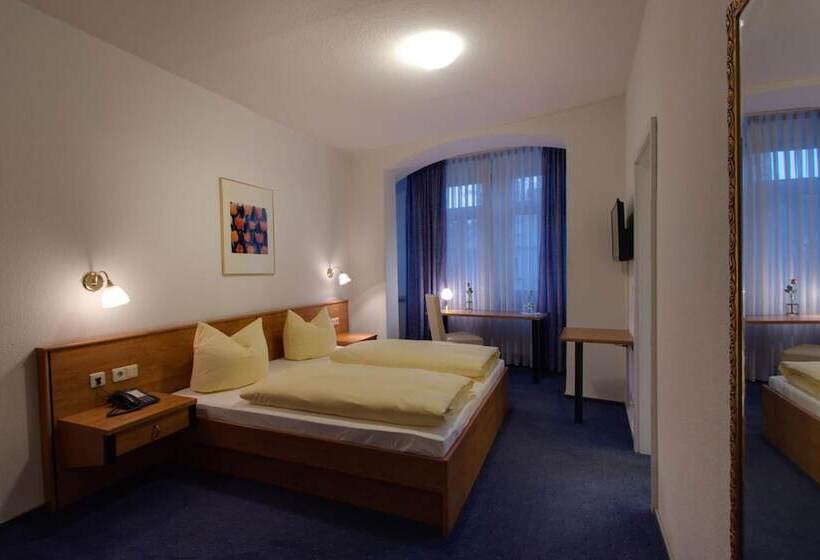 Отель Gasthof Bären Ochsenfurt