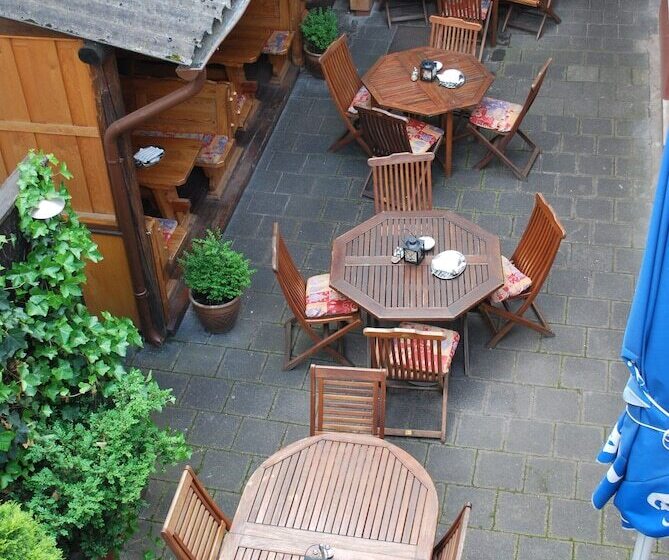 فندق Gasthof “goldener Engel”