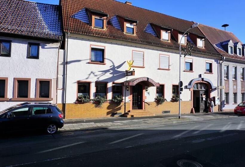 فندق Gasthof “goldener Engel”