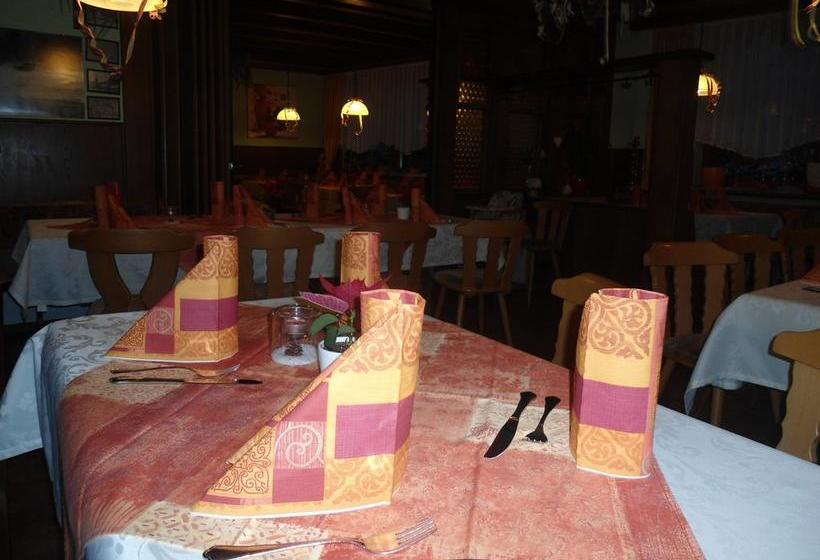 Отель Gasthof Zur Linde