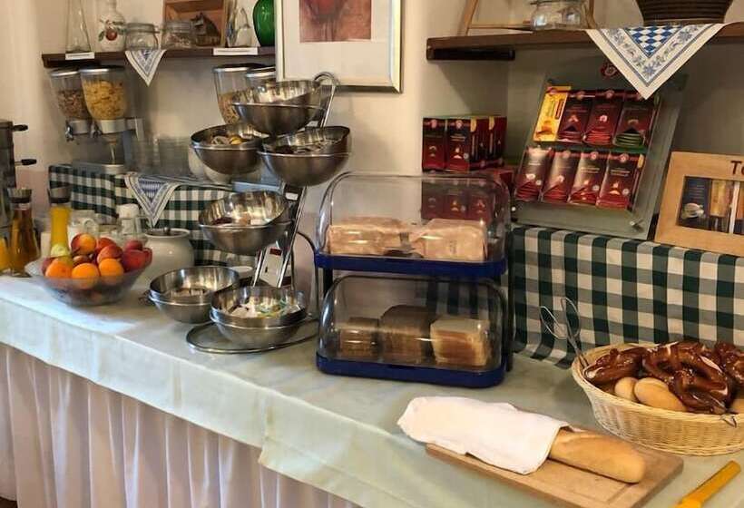 酒店 Gasthof Zur Post   Inning