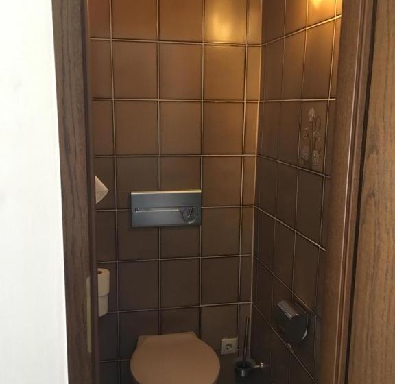 ホテル Gasthof Zur Sonne Winzenhohl