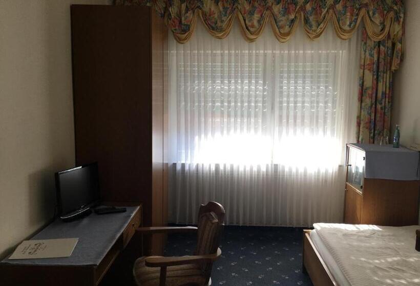 ホテル Gasthof Zur Sonne Winzenhohl