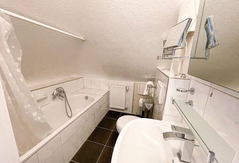 Отель Glashütten