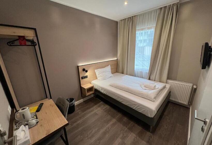 Jj Hotel Hannover City Pension