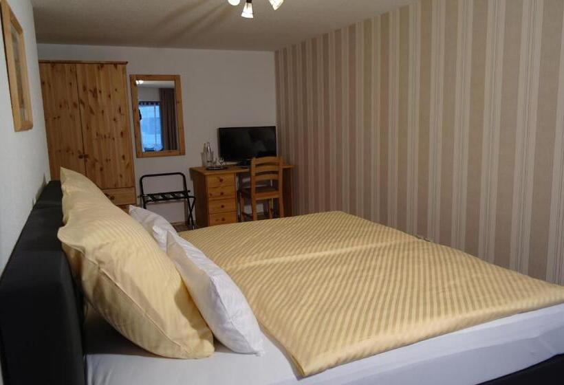 Heidehotel Jagdhof Dobra Gmbh