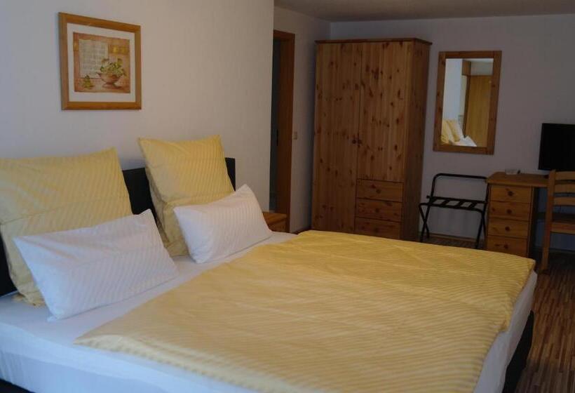 Heidehotel Jagdhof Dobra Gmbh