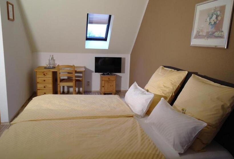 Heidehotel Jagdhof Dobra Gmbh