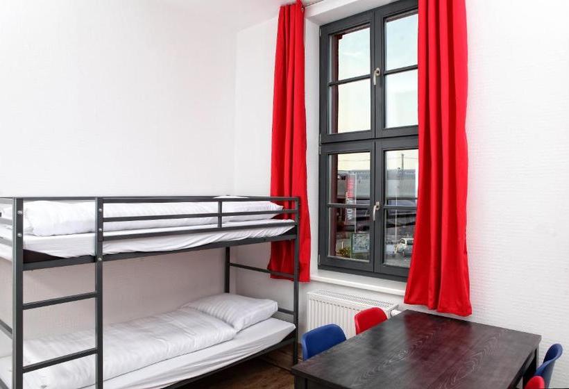 호텔 Hostel Am Güterbahnhof