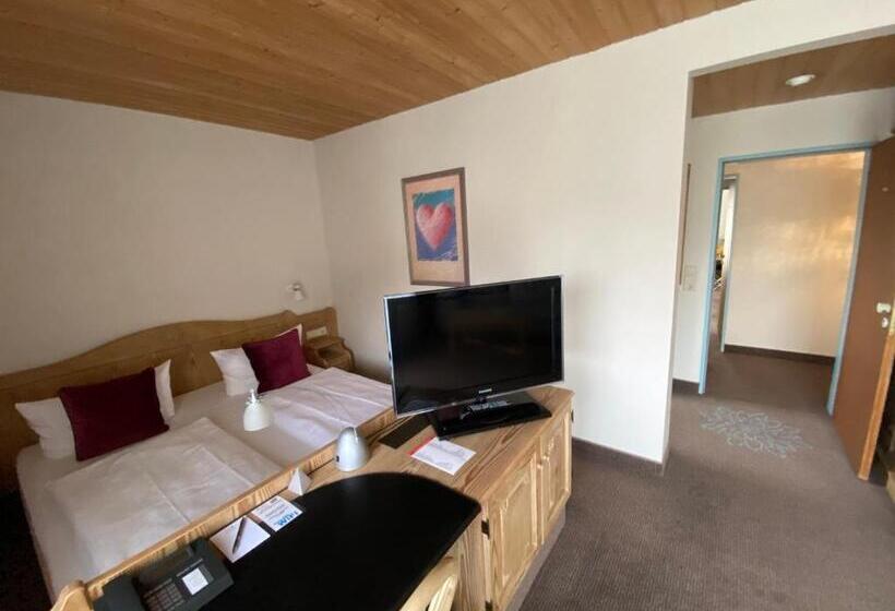 호텔 In Den Herrnwiesen