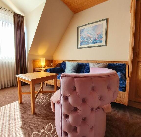 호텔 In Den Herrnwiesen