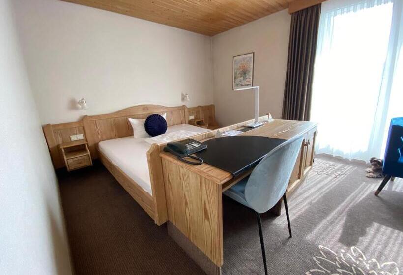 호텔 In Den Herrnwiesen