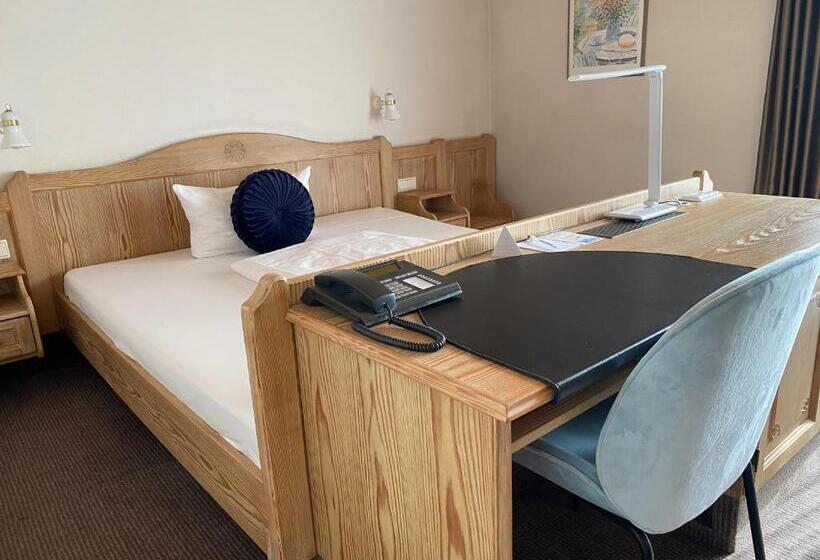 호텔 In Den Herrnwiesen