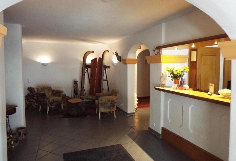 ホテル Isartaler Hof